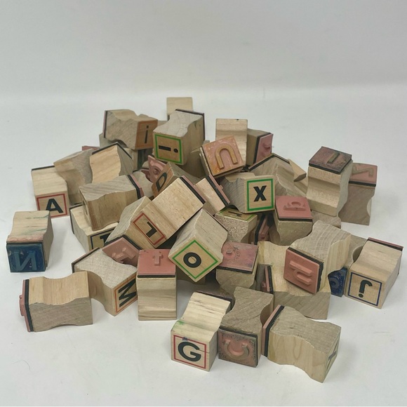 Several individual wooden stamps - Picture 2 of 6